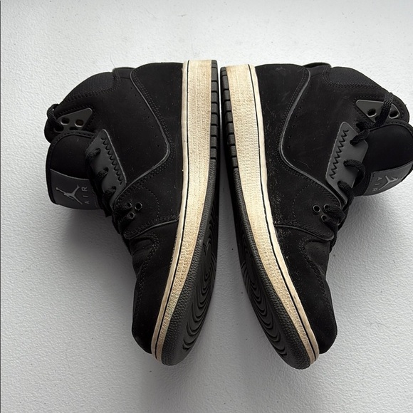 Boys Nike Jordan Black High-Top Sneakers with Suede Finish - Picture 2 of 5